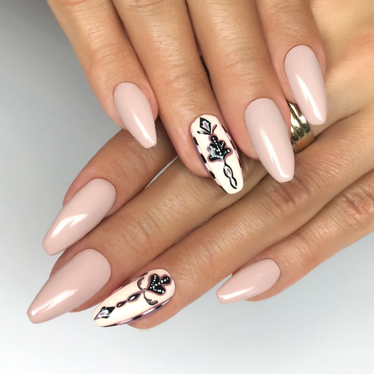 UV Hybrid 220 Nugat Beige 7 ml-UV Hybrid-Semilac-NR Kosmetik