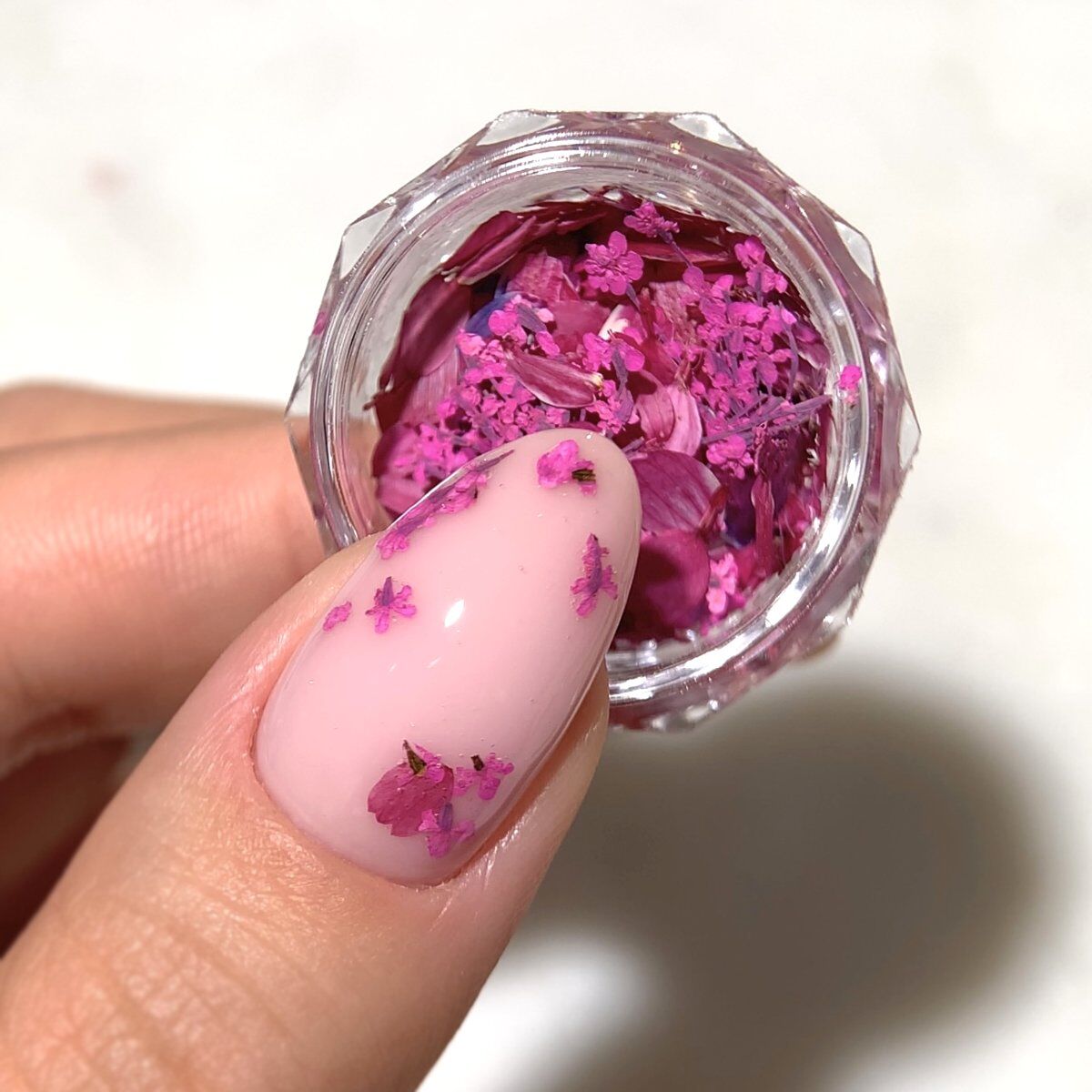 Flower Flakes - Wild Orchid - 0,3g-nail art pynt