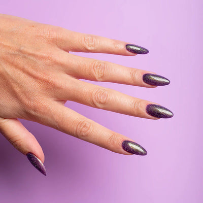 Gelpolish 825 Cyber Violet - 7 ml